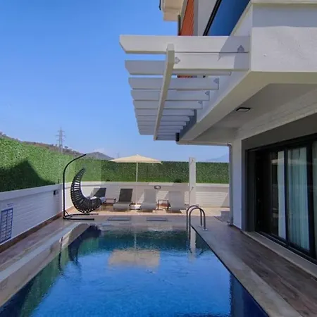 Fethiye'de Yemyesil Dogada, Havuzlu Villa-awz169 Fethiye