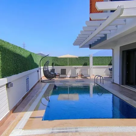 Fethiye'de Yemyesil Dogada, Havuzlu Villa-awz169 Fethiye