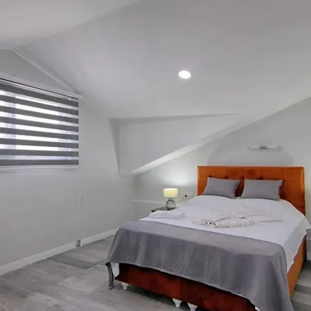 Fethiye'de Yemyesil Dogada, Havuzlu Villa-awz169 Villa