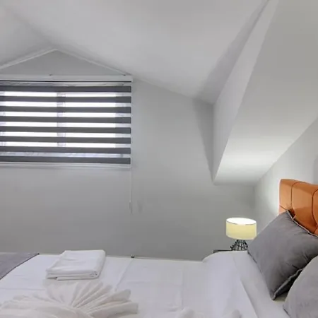 Villa Fethiye'de Yemyesil Dogada, Havuzlu Villa-awz169 *