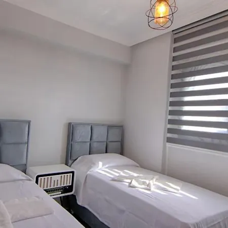 Fethiye'de Yemyesil Dogada, Havuzlu Villa-awz169 *