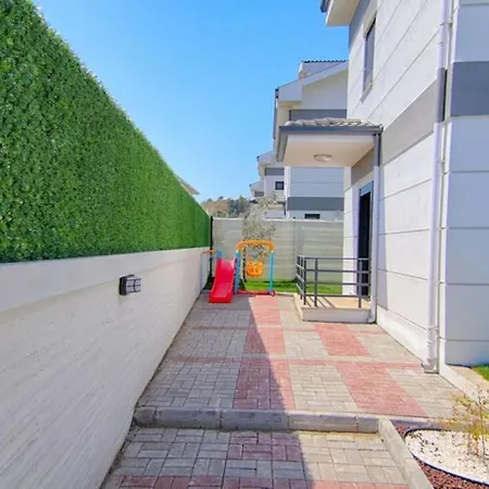 Fethiye'de Yemyesil Dogada, Havuzlu Villa-awz169 Fethiye